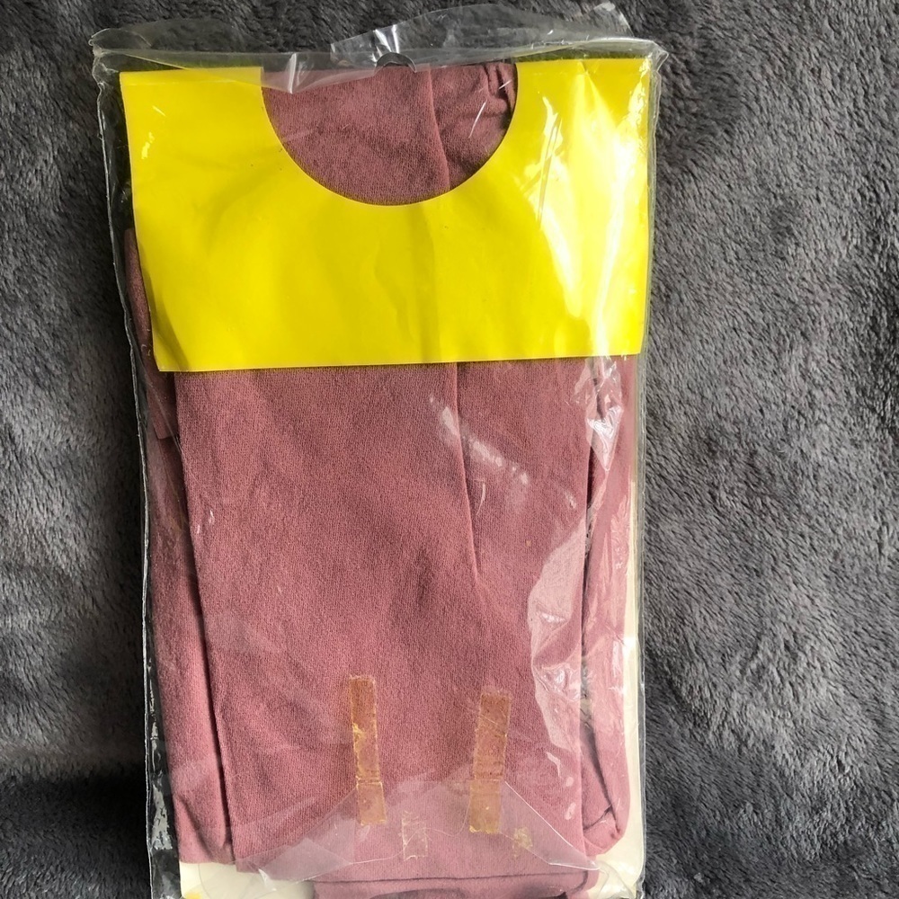 Vintage Bloomingdales B-LINE Opaque Pantyhose Sachet Rose Mauve Pink Nylon NIP - Picture 2 of 2